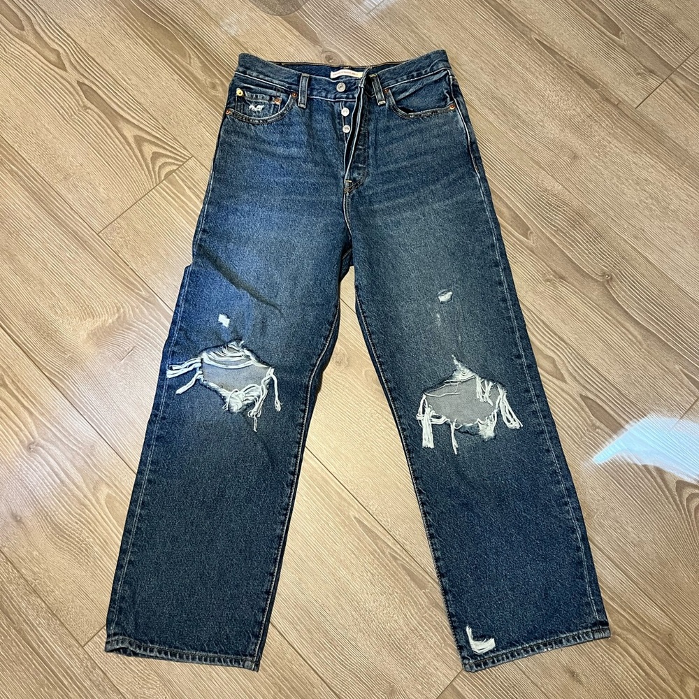 Levi’s Women’s Straight Ankle Jeans 28